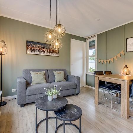 Chalet 't Veluws stulpje GENIET, ONTSPAN EN DROOM EVEN LEKKER WEG! Putten Buitenkant foto