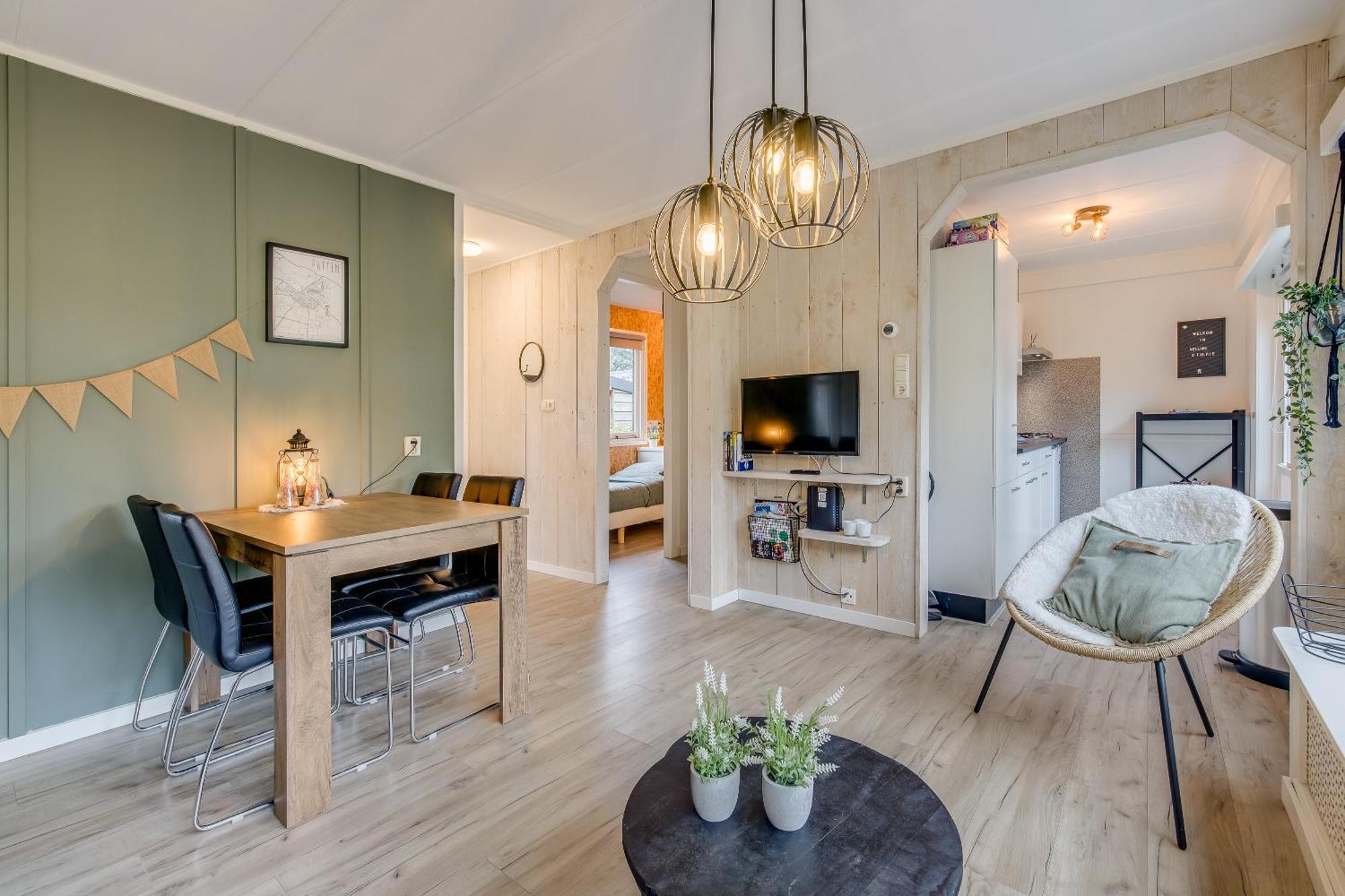 Chalet 't Veluws stulpje GENIET, ONTSPAN EN DROOM EVEN LEKKER WEG! Putten Buitenkant foto